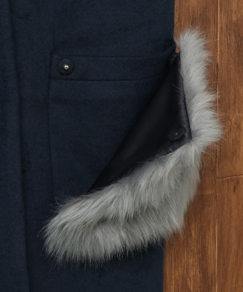 LBC（エルビーシー）の「ポケットファーロングコート（チェスターコート・レディース・ネイビー/ライトグレー・LARGE/MEDIUM）」の9枚目の写真