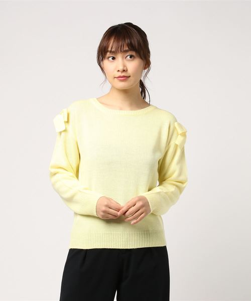 KOBE LETTUCE(コウベレタス)の「Uネックドロップショルダーニットプルオーバー(ニット/セーター・レディース・ブラック/オフホワイト/サックスブルー/ピンク/レモンイエロー・FREE)」の4枚目の写真