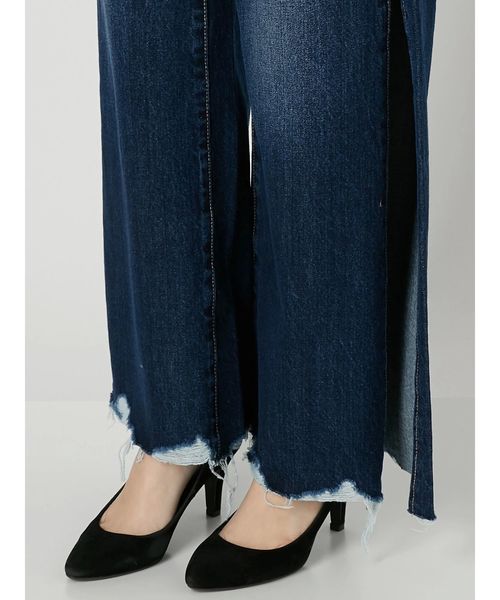 EMODA（エモダ）の「スリットカットジャストウエストワイドデニム（デニムパンツ・レディース・ブルー/インディゴブルー・X-SMALL/SMALL/MEDIUM）」の11枚目の写真