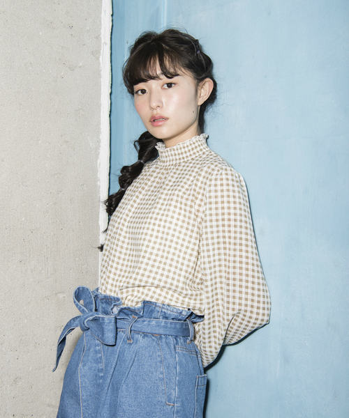 OLIVE des OLIVE（オリーブデオリーブ）の「プチハイ　ギンガムブラウス（シャツ/ブラウス・レディース・ネイビー/ブラック/ベージュ・FREE）」の3枚目の写真