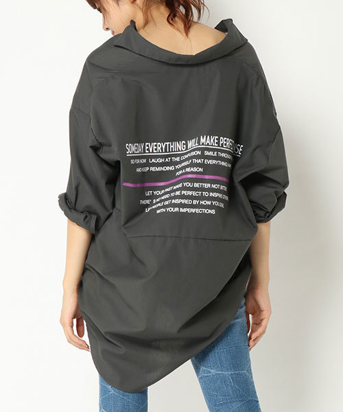 VENCEEXCHANGE（ヴァンスエクスチェンジ）の「バックプリントビッグシルエットシャツ（シャツ/ブラウス・レディース・ブラック/オフホワイト/ダークオリーブ・M）」の17枚目の写真