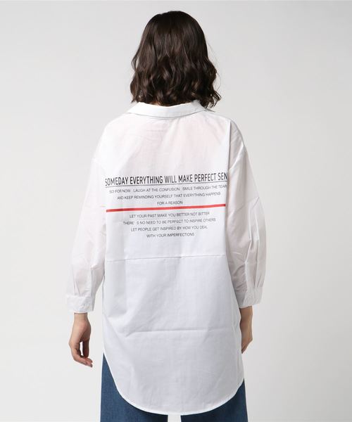 VENCEEXCHANGE（ヴァンスエクスチェンジ）の「バックプリントビッグシルエットシャツ（シャツ/ブラウス・レディース・ブラック/オフホワイト/ダークオリーブ・M）」の4枚目の写真