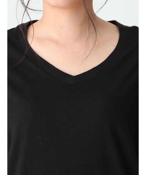 Ungrid(アングリッド)の「BASIC VネックTee(Tシャツ/カットソー・レディース・ライトグレー/ブラック/オフホワイト・FREE)」の7枚目の写真