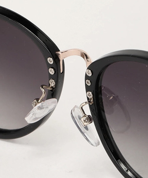 LIPSERVICE（リップサービス）の「サイドメタルEYE WEAR（メガネ・レディース・ブラック/ベージュ・FREE）」の3枚目の写真