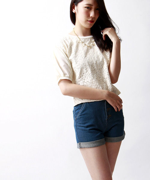 WEGO（ウィゴー）の「WEGO/前ボタンデニムショーツ（デニムパンツ・レディース・ホワイト/インディゴブルー/サックスブルー/ライトインディゴブルー・LARGE/MEDIUM）」の4枚目の写真