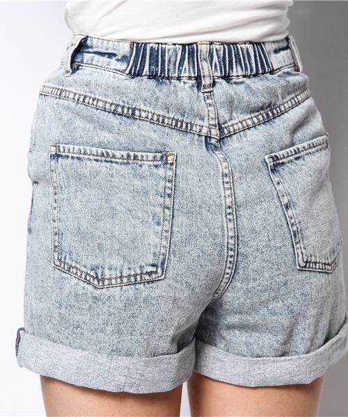 WEGO（ウィゴー）の「WEGO/前ボタンデニムショーツ（デニムパンツ・レディース・ホワイト/インディゴブルー/サックスブルー/ライトインディゴブルー・LARGE/MEDIUM）」の9枚目の写真