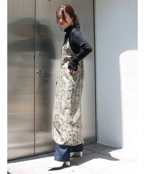 Ungrid（アングリッド）の「ジャカードフラワーキャミワンピース（ワンピース・レディース・パープル/ブラウン/ベージュ・FREE）」の4枚目の写真