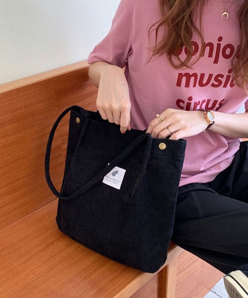 shopnikoniko(ショップニコニコ)の「トートバッグ A4 コーデュロイ キャンバス 推し活 ロゴ(トートバッグ・レディース・ホワイト/ブラック/ブラウン/イエロー/アイボリー/グレー/ブラック系その他/グレー系その他/ホワイト系その他/レオパード/ゼブラ/その他/パープル/ブルー/ピンク・フリー)」の19枚目の写真