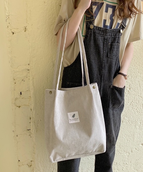 shopnikoniko（ショップニコニコ）の「トートバッグ A4 コーデュロイ キャンバス 推し活 ロゴ（トートバッグ・レディース・ホワイト/ブラック/ブラウン/イエロー/アイボリー/グレー/ブラック系その他/グレー系その他/ホワイト系その他/レオパード/ゼブラ/その他/パープル/ブルー/ピンク・フリー）」の22枚目の写真