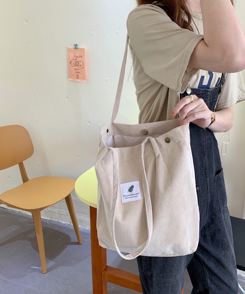 shopnikoniko(ショップニコニコ)の「トートバッグ A4 コーデュロイ キャンバス 推し活 ロゴ(トートバッグ・レディース・ホワイト/ブラック/ブラウン/イエロー/アイボリー/グレー/ブラック系その他/グレー系その他/ホワイト系その他/レオパード/ゼブラ/その他/パープル/ブルー/ピンク・フリー)」の22枚目の写真