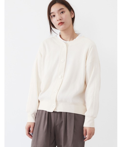 POU DOU DOU（プードゥドゥ）の「ワッフルショートカーディガン（カーディガン/ボレロ・レディース・ブラック/グレー/アイボリー・3）」の11枚目の写真