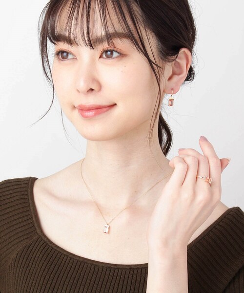 COCOSHNIK(ココシュニック)の「K10カラーストーン(ピーチトパーズ)×ダイヤモンド バゲットカット リング(リング・レディース・オレンジ系5・10号/14号/12号)」の4枚目の写真