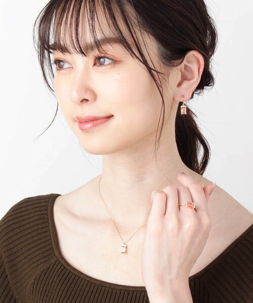 COCOSHNIK(ココシュニック)の「K10カラーストーン(ピーチトパーズ)×ダイヤモンド バゲットカット リング(リング・レディース・オレンジ系5・10号/14号/12号)」の5枚目の写真