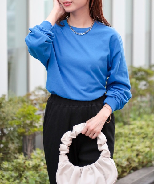 GILDAN（ギルダン）の「目黒蓮さん着用！【GILDAN】6.0オンス USA ウルトラコットンビッグシルエット 袖リブロングスリーブTシャツ 長袖Ｔシャツ 無地ロンT カットソー オーバーサイズ GL2400 MURS（Tシャツ/カットソー・レディース・ホワイト/ダークグレー/ブラック/オレンジ/ピンク/カーキ/ワイン/サックスブルー/サンドベージュ/ロイヤルブルー/ネイビー/ダークオレンジ/ダークブラウン/グリーン/ナチュラル/アッシュ/グレー/ヘザーチャコール/レモンイエロー/ダークグリーン/ゴールド/レッド/パープル・M/L/XL/S/2XL）」の15枚目の写真