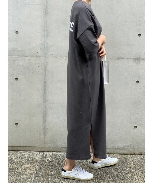 Day and Grade（デイアンドグレイド）の「ロゴマキシカットソーワンピース（ワンピース・レディース・グレイッシュベージュ・FREE）」の5枚目の写真