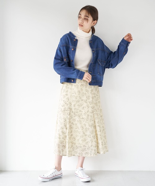 earth music&ecology(アースミュージックアンドエコロジー)の「COTTON USAデニム(ノーカラーBIG Gジャン)*(デニムジャケット・レディース・ダークインディゴブルー/ブルー系その他・FREE)」の4枚目の写真