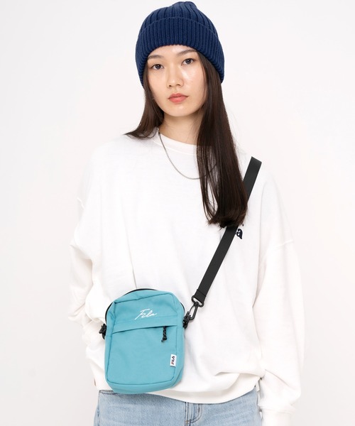 FILA(フィラ)の「FILA/フィラ ミニ ショルダーバッグ 筆記体 ブランド ロゴ 刺繍 コンパクト ポーチ 小物入れ(ショルダーバッグ・メンズ・ホワイト/ブラック/レッド/ネイビー/ブラック系その他/ブラック×ホワイト/ターコイズブルー/ライトグレー・FREE)」の7枚目の写真