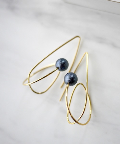 SALON（サロン）の「オリジナルエアーパール立体ピアス（ピアス（両耳用）・レディース・ゴールド・FREE）」の4枚目の写真