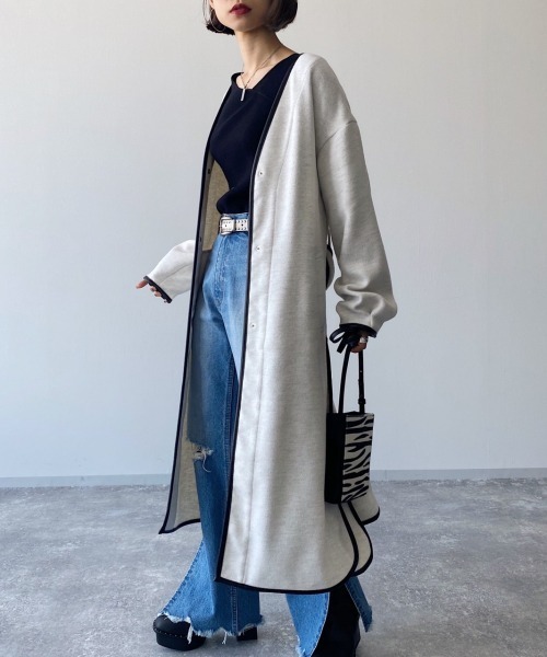 PAGEBOY(ページボーイ)の「Wフェイスパイピングコート(ロングコート/ノーカラーコート)(ダウンジャケット/コート・レディース・ブラック/グレイッシュベージュ・FREE)」の19枚目の写真