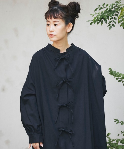 and R（アンドアール）の「リボン結びワンピース（ワンピース・レディース・ベージュ/ブラック/アイボリー・FREE）」の4枚目の写真