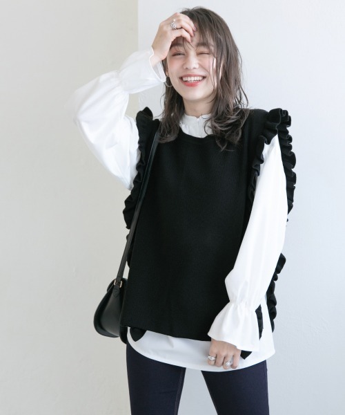 Heather（ヘザー）の「フリルニットベスト＆ブラウスSET