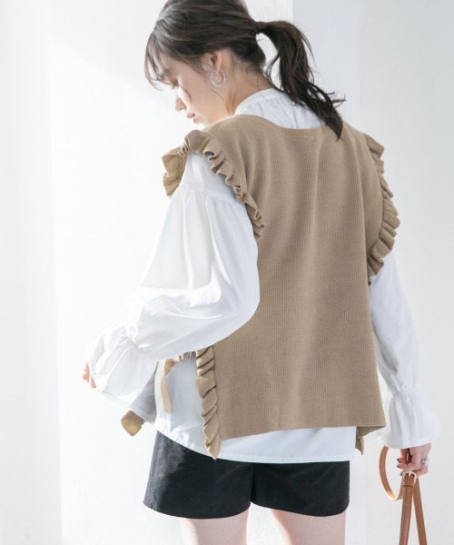 Heather(ヘザー)の「フリルニットベスト&ブラウスSET 929157(シャツ/ブラウス・レディース・ブラック系その他/ベージュ系その他/ブルー系その他・FREE)」の9枚目の写真