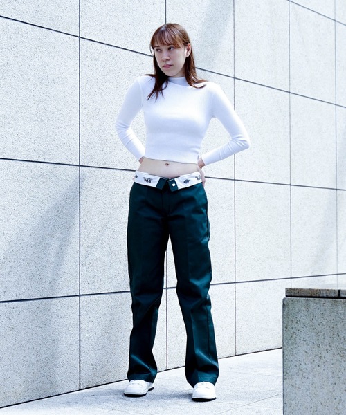Dickies(ディッキーズ)の「【DICKIES/ディッキーズ】874ノータックワイドチノパンツ/ワークパンツ TCツイル(チノパンツ・レディース・ダークブラウン/カーキ/チャコールグレー/ブラック/ネイビー/ライトグリーン/ベージュ/ダークグリーン/シルバー・32inch/30inch/36inch/34inch)」の13枚目の写真