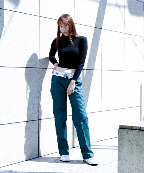 Dickies(ディッキーズ)の「【DICKIES/ディッキーズ】874ノータックワイドチノパンツ/ワークパンツ TCツイル(チノパンツ・レディース・ダークブラウン/カーキ/チャコールグレー/ブラック/ネイビー/ライトグリーン/ベージュ/ダークグリーン/シルバー・32inch/30inch/36inch/34inch)」の15枚目の写真