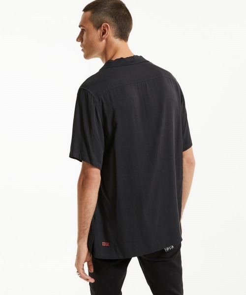 KSUBI（スビ）の「KSUBI STILL LIFE RESORT SS SHIRT (5000005601)（シャツ/ブラウス・メンズ・ブラック・SMALL/LARGE/MEDIUM）」の6枚目の写真