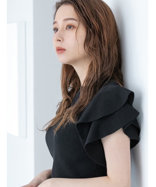 fifth(フィフス)の「ショルダーフリルティアードニット(ニット/セーター・レディース・ホワイト/ブラック・MEDIUM)」の7枚目の写真