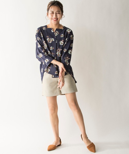 MILLION CARATS（ミリオンカラッツ）の「【STYLE4】フラワーブラウス（シャツ/ブラウス・レディース・オフホワイト/ネイビー・FREE）」の12枚目の写真