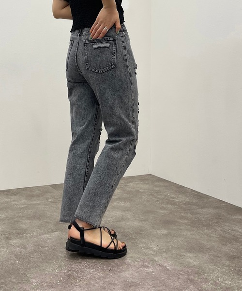 apres jour mignon(アプレジュールミニョン)の「クラッシュデニム 【ZOZOTOWN限定アイテム】(デニムパンツ・レディース・ライトブルー/グレー系その他/オフホワイト・LARGE/MEDIUM/SMALL/X-LARGE)」の17枚目の写真