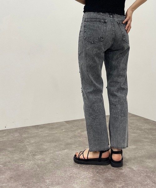 apres jour mignon(アプレジュールミニョン)の「クラッシュデニム 【ZOZOTOWN限定アイテム】(デニムパンツ・レディース・ライトブルー/グレー系その他/オフホワイト・LARGE/MEDIUM/SMALL/X-LARGE)」の18枚目の写真