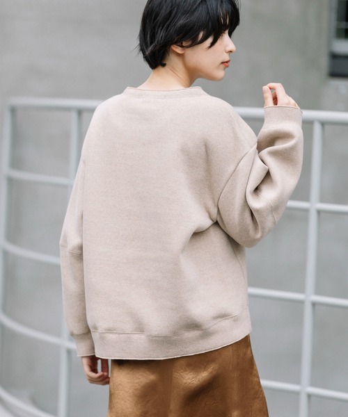 Munich（ミューニック）の「イタリーリサイクルウールリバーニット　バルーンスリーブスウェット（スウェット・レディース・ブラック/ベージュ/ブラウン/グレー・FREE）」の11枚目の写真