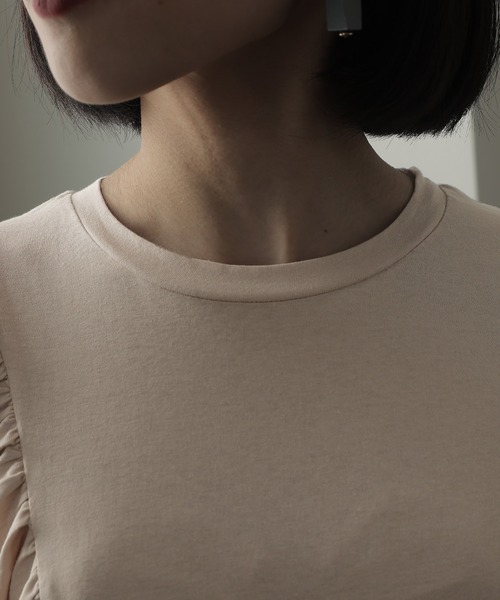 ElegChic（エレグシック）の「ドルマンギャザー袖カットソー（Tシャツ/カットソー・レディース・チャコールグレー/ブラック/ライトベージュ/ホワイト・L/XL/M）」の21枚目の写真