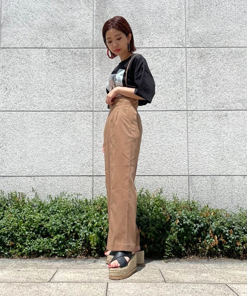 FREE'S MART（フリーズマート）の「【Sシリーズ対応】綿麻ハイウエストサス付きワイドパンツ（その他パンツ・レディース・ブラウン/ベージュ/ブルー・SMALL/MEDIUM）」の22枚目の写真