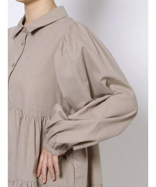 merry jenny（メリージェニー）の「ティアードミニワンピース（ワンピース・レディース・オフホワイト/ブラック/ブルー/ベージュ・FREE）」の5枚目の写真