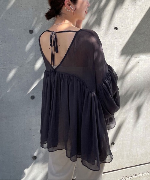 Omekashi（オメカシ）の「(WEB限定)ギャザーイレギュラーブラウス（シャツ/ブラウス・レディース・ブラウン/ベージュ/チャコールグレー・FREE）」の2枚目の写真