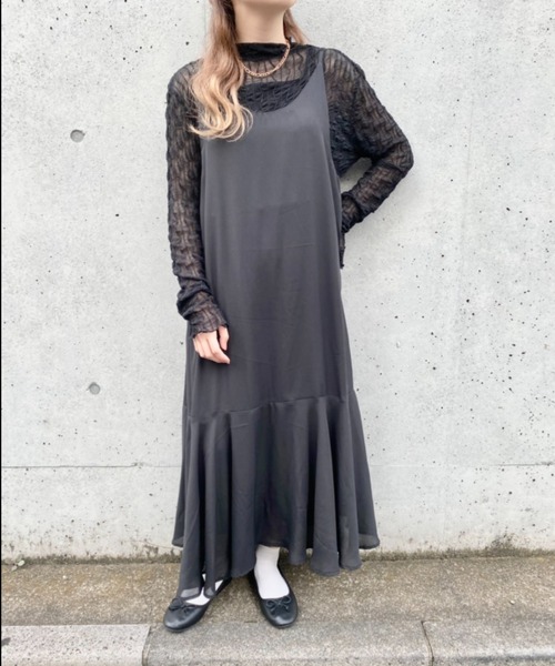 nemne store（ネンネストア）の「お絵かきをするウネウネシアーメロウインナー（Tシャツ/カットソー・レディース・ブラック/オフホワイト/マスタード・フリー）」の18枚目の写真