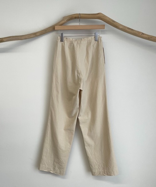 CANAL JEAN（キャナルジーン）の「RED CHOP WORKS　コットンドローストリングストレートパンツ（その他パンツ・レディース・ブラック/ベージュ/ブラウン・38）」の12枚目の写真