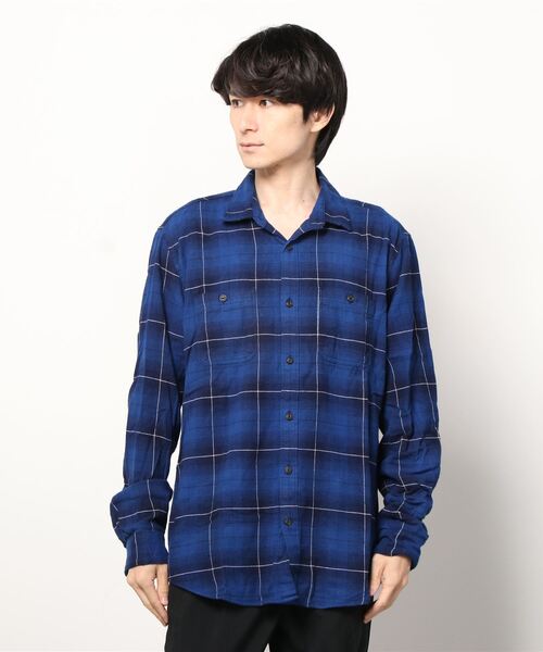 GAP（ギャップ）の「タックアウト フランネルシャツ（シャツ/ブラウス・メンズ・Olive /イエロー系その他/ホワイト系その他/グリーン系カモフラージュ/インディゴブルー/その他・XL/XS/L/M/S）」の3枚目の写真