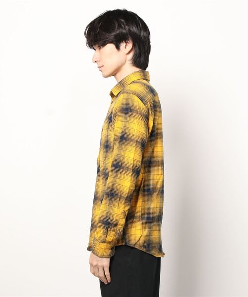 GAP（ギャップ）の「タックアウト フランネルシャツ（シャツ/ブラウス・メンズ・Olive /イエロー系その他/ホワイト系その他/グリーン系カモフラージュ/インディゴブルー/その他・XL/XS/L/M/S）」の8枚目の写真