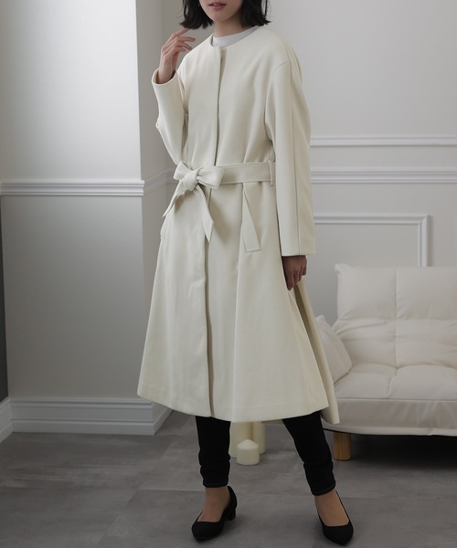 ElegChic(エレグシック)の「Aライン デザインベルトコート(ノーカラーコート・レディース・ホワイト/ベージュ/ピンク・M)」の2枚目の写真