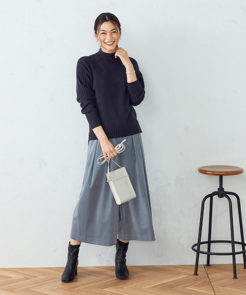 COMME CA ISM(コムサイズム)の「【WEB/一部店舗限定カラー:グレー、サックス】ハイネック ニット(ニット/セーター・レディース・グレー/サックスブルー/ベージュ/チャコール/ラベンダー/オレンジ/グレー系/ワイン/ブラック/ダークブラウン・LARGE/MEDIUM)」の18枚目の写真