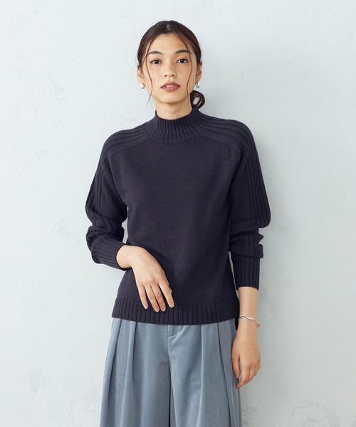 COMME CA ISM(コムサイズム)の「【WEB/一部店舗限定カラー:グレー、サックス】ハイネック ニット(ニット/セーター・レディース・グレー/サックスブルー/ベージュ/チャコール/ラベンダー/オレンジ/グレー系/ワイン/ブラック/ダークブラウン・LARGE/MEDIUM)」の21枚目の写真