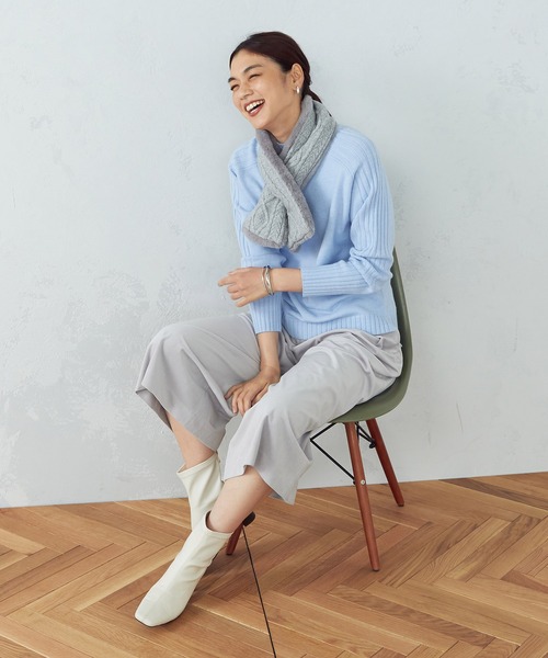 COMME CA ISM(コムサイズム)の「【WEB/一部店舗限定カラー:グレー、サックス】ハイネック ニット(ニット/セーター・レディース・グレー/サックスブルー/ベージュ/チャコール/ラベンダー/オレンジ/グレー系/ワイン/ブラック/ダークブラウン・LARGE/MEDIUM)」の14枚目の写真