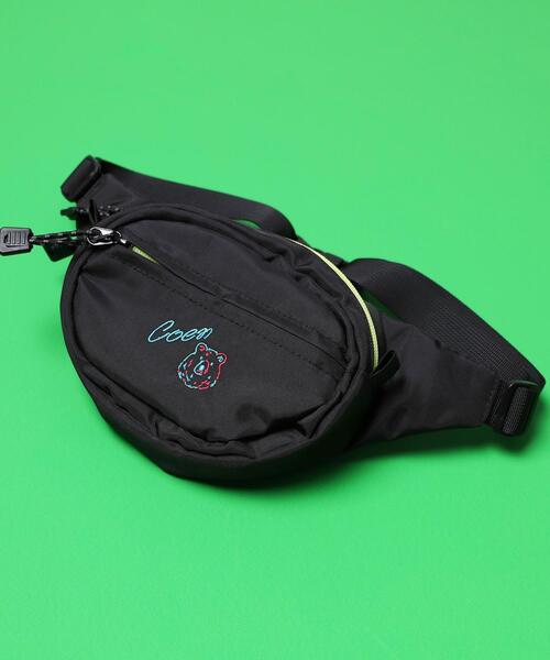 coen（コーエン）の「【coen キッズ/ジュニア】ベア刺繍ボディバッグ（ボディバッグ/ウエストポーチ・キッズ・その他1/ブラック/ダークグレー・FREE）」の6枚目の写真
