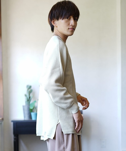 MinoriTY（マイノリティ）の「ミラノリブニット オーバーサイズ サイドスリット ドルマンビッグシルエット リブ クルーネック セーター 秋服 冬服（ニット/セーター・メンズ・ブラック/ベージュ/ブルー/アイボリー/モカ・S/M/L）」の14枚目の写真