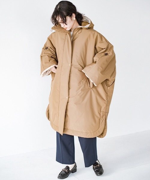 haco!(ハコ)の「F/CE. RECYCLE MATERIAL PADDING PONCHO(その他アウター・レディース・オリーブ/キャメル・SMALL)」の12枚目の写真