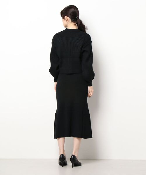 Allamanda(アラマンダ)の「ショートカーディガン×ニットワンピース/SET(ワンピース・レディース・ブラック/アイボリー/ブルーグレー/ピンク・M)」の6枚目の写真